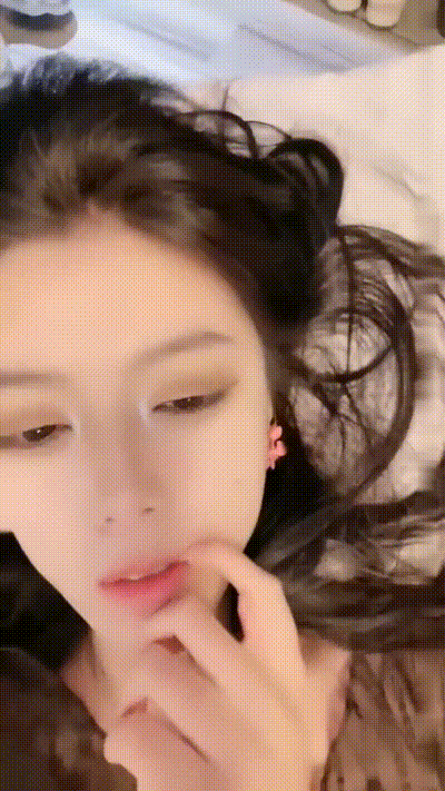 超骚御姐反差婊女神大长腿除了骚就是水多，叫声更骚 动图预览 - 私房ACG - sifacg.com
