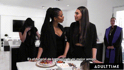 ADULT TIME - Bella Rolland Gives Up Free Use Pussy To Kira Noir At Public Wake! SPANISH SUBTITLES-kira noir 动图预览 - 私房ACG - sifacg.com