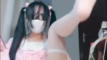 〔白虎萝莉喷水尿尿〕双马尾学生妹白虎萝莉白丝诱惑，自慰喷水尿尿 - 私房ACG - sifacg.com