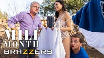 Brazzers - Lulu Chu 能否在她的老丈夫找到邻居之前及时排干邻居的大鸡巴？-lulu chu - 私房ACG - sifacg.com