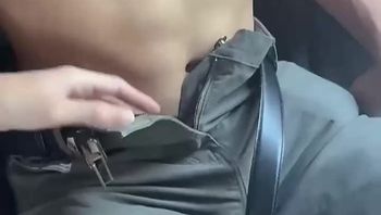 泰国极品·· ·mygif77 · · 舒服无比，快乐的夏日，车内激情做爱，互撸鸡巴 - 私房ACG - sifacg.com