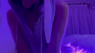 【おほ声絶頂】オイルで乳首シコシコしながらザーメンかけて♥ あﾞぁﾞくっさｯ♥あ〜くっさぁ♥♥オスの匂いやっば♥って汗だくになりながら乳首おっ立てて必死にオホる-ettotte 动图预览 - 私房ACG - sifacg.com