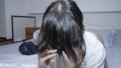 校服女学生下课后用毛绒玩具自慰，性感的屁股被性玩具从后面插入-mochi_inunyan 动图预览 - 私房ACG - sifacg.com