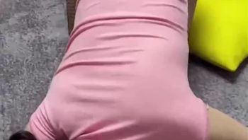 【你拍的一般都是放到国产精品分类吧，然后标签自拍？】她真的太会了，什么都知道，这么漂亮的女神居然会毒龙舔屁眼？还跪在地上舔男主的脚，第一次见这么顶级的反差婊！ - 私房ACG - sifacg.com