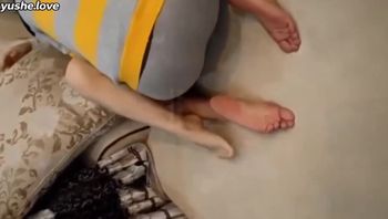 贱男求刺激给自己女友下药，让自己的好兄弟操自己女友 - 私房ACG - sifacg.com