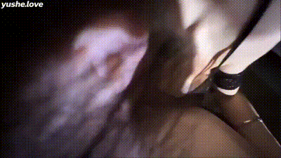 你的身体太假了！我操宝宝你奶子好软啊】两个素颜女神，都是夯爆级别的奶子，超有弹性而且乳头都很粉啊，被男友拍而且很配合，真的太喜欢大奶子的骚货了 动图预览 - 私房ACG - sifacg.com
