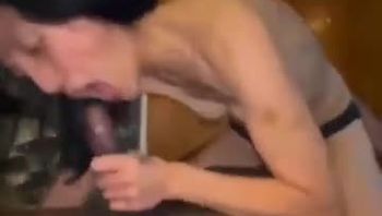 【网曝泄密-熟妇大学教授媚黑门事件】熟妇阿姨被黑人操喷水张嘴颜射，这才是熟女 - 私房ACG - sifacg.com