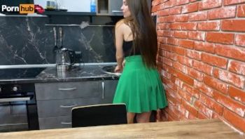 年轻继母和继子私通ntr他爹。“对不起爸爸，但是你老婆真好使”-alina rai - 私房ACG - sifacg.com